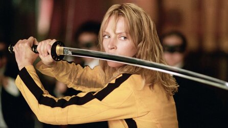 Uma-Thurman-as-Beatrix-Kiddo-in-Kill-Bill-Vol.-1-with-sword-drawn.jpg